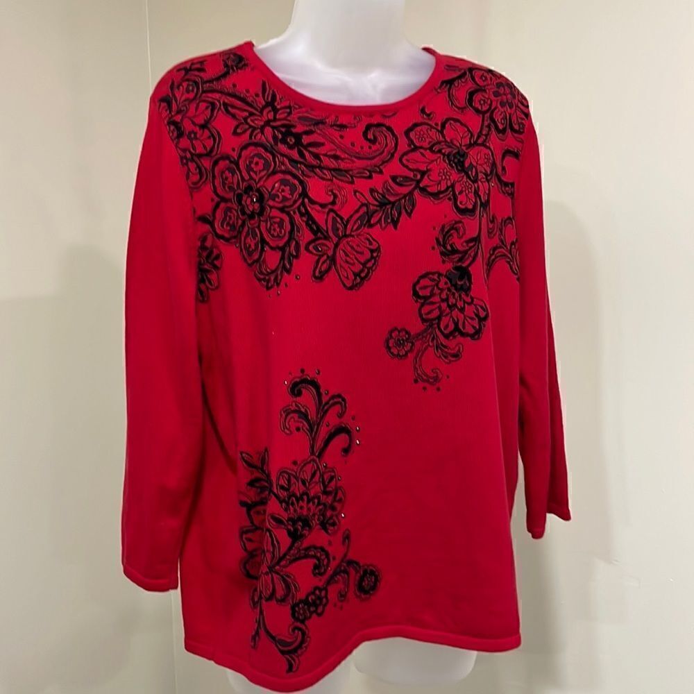 NWOT Alfred Dunner red and black sparkly sweater.  Size M medium 8/10